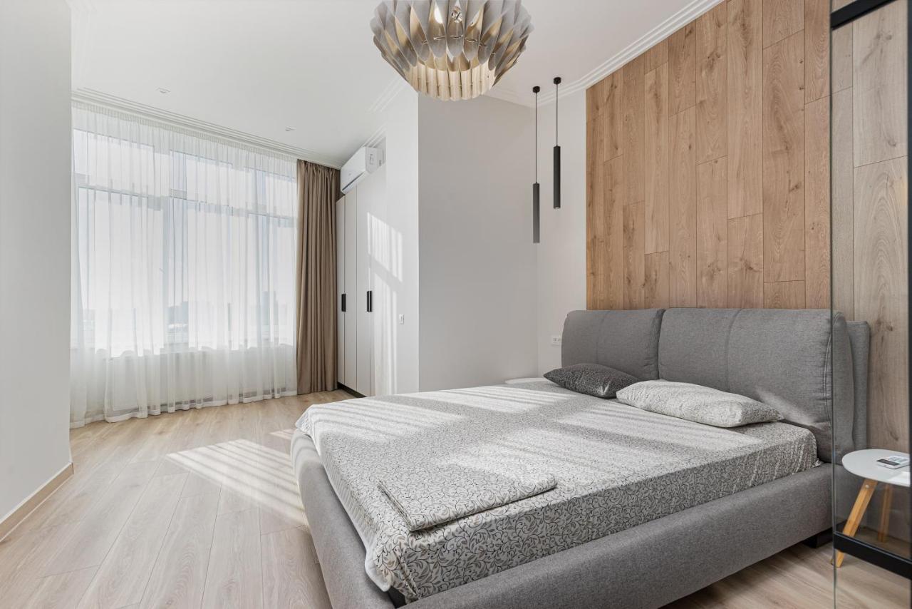 Sea Symphony Luxury 3-Bedrooms Apartment Odessa Exteriör bild