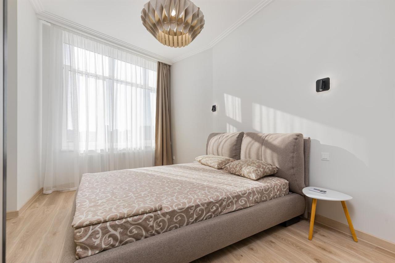 Sea Symphony Luxury 3-Bedrooms Apartment Odessa Exteriör bild