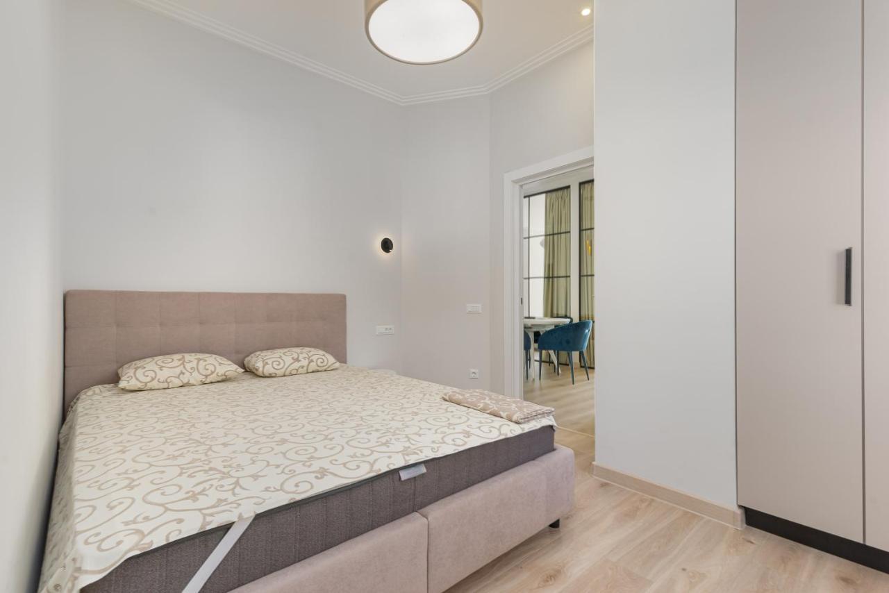 Sea Symphony Luxury 3-Bedrooms Apartment Odessa Exteriör bild